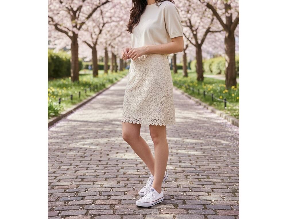 Beige Lined Lace Skirt Ann Taylor Romantic Whimsy Glam Stretchy Sz 8 Boho LOFT